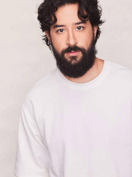 Quem é Yoshi Barrigas? Perfil e trajetória do influenciador digital brasileiro