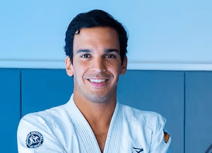 Quem é Joaquim Valente? Perfil e trajetória do especialista renomado