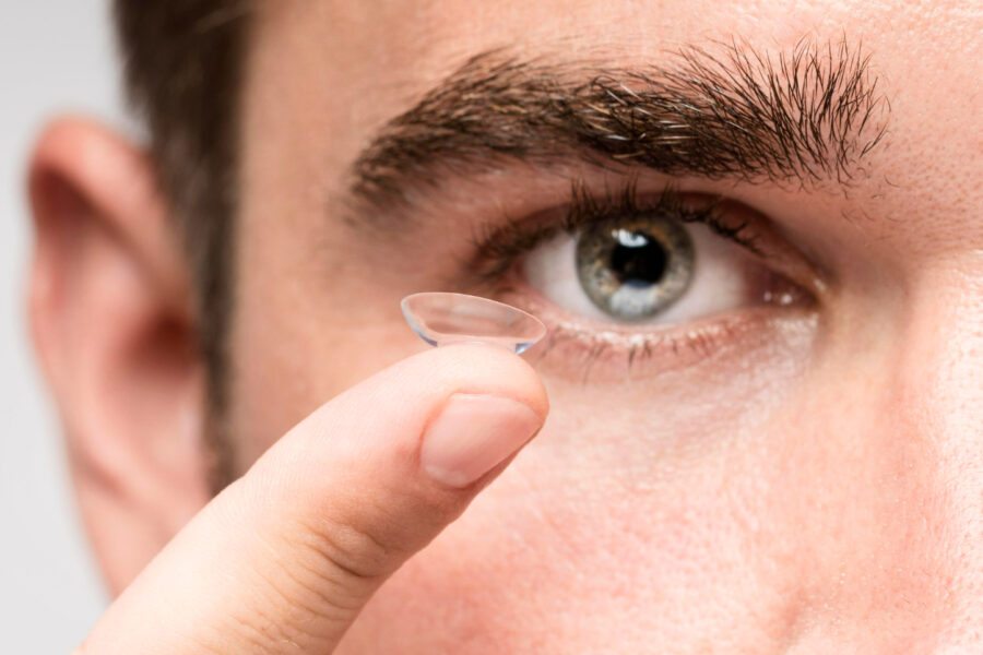 Como Escolher as Melhores Lentes de Contato para Astigmatismo: Guia Atualizado e Completo